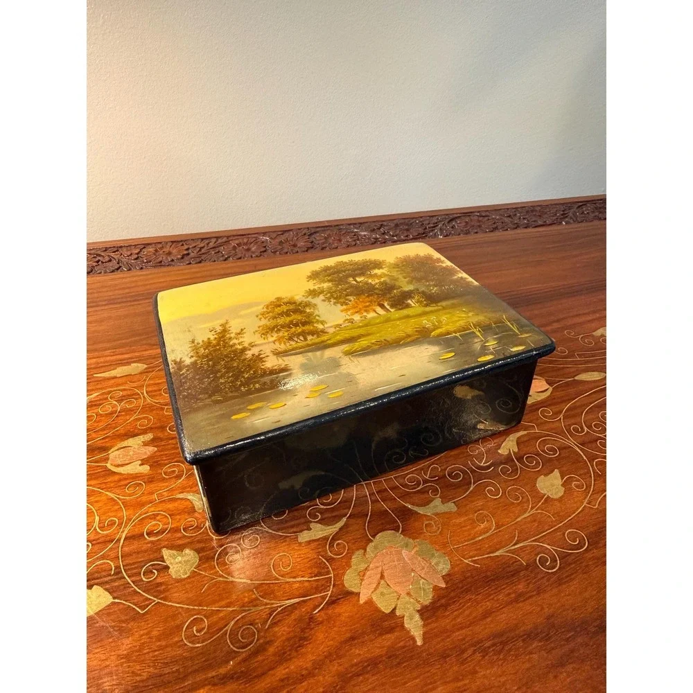 Vintage Lacquerware Box - Hand Painted Landscape‎ Trinket or Jewelry Box